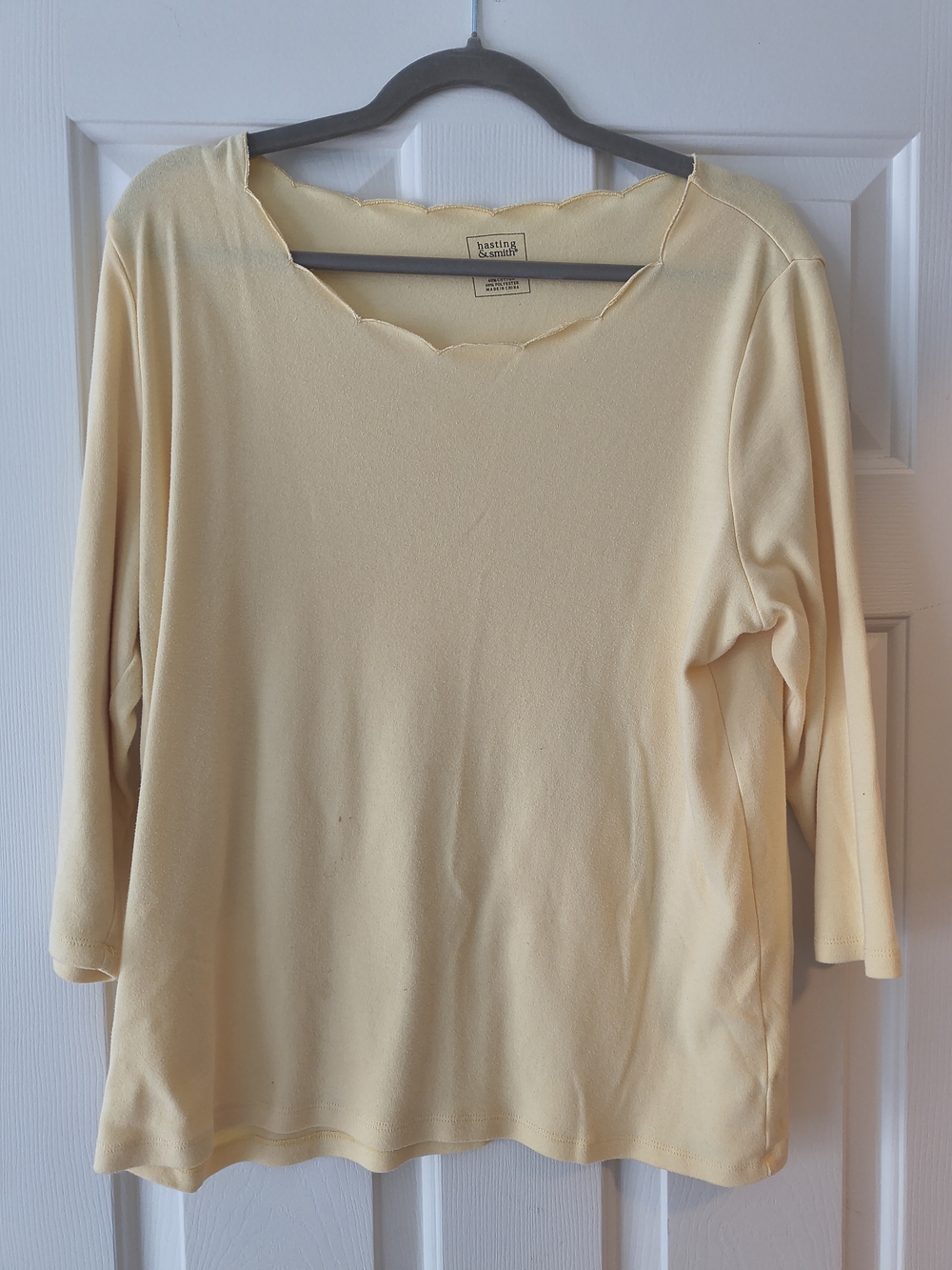 Hasting and Smith Women's Yellow Scoop Neck Long Sleeve Top